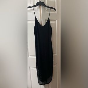 Express ribbed cotton dress. Black, Size M. Rounded hemline. Lined passed knees.